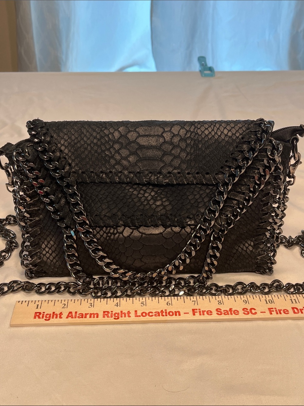Italian Genuine Leather Snake Embossed Chain Crossbody Shoulder Bag Black - Picture 1 of 11